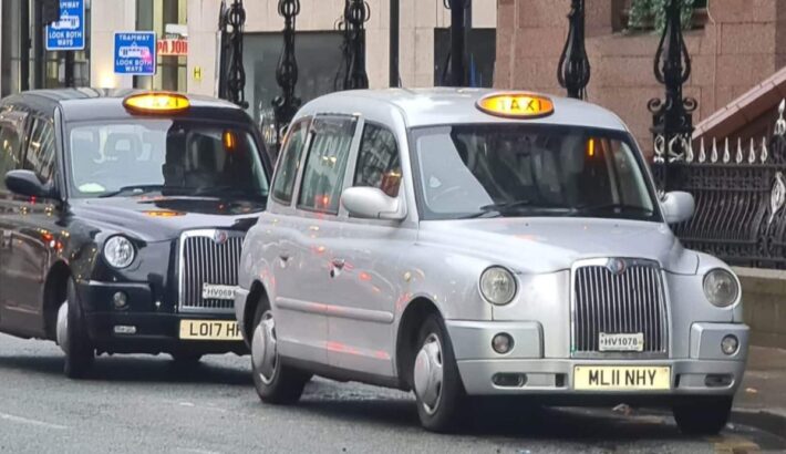 Leeds Airport Taxi Tips for Halloween Travelers