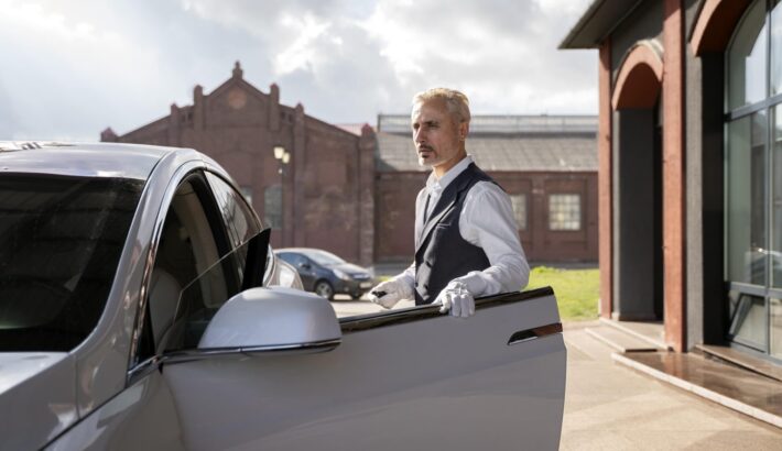 The Most Reliable Leeds to Heathrow Transfer Solution for Every Journey