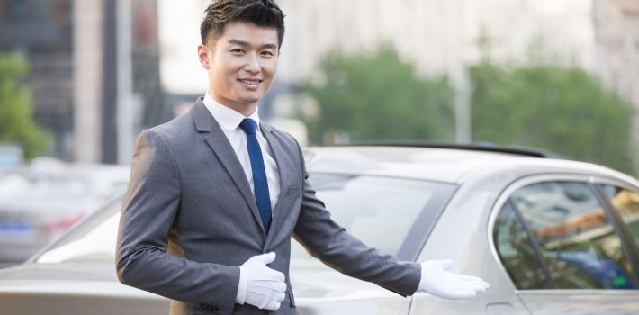 Tips for Booking Leeds Airport Taxis with Mobility Equipment