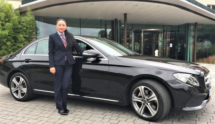 Support Services for Seniors Using Leeds Airport Taxis