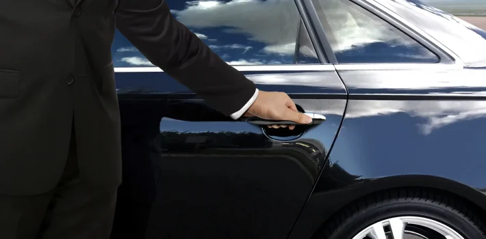 Arranging Airport Taxis with Assistance for Disabled Passengers